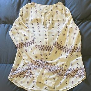 Small gap blouse